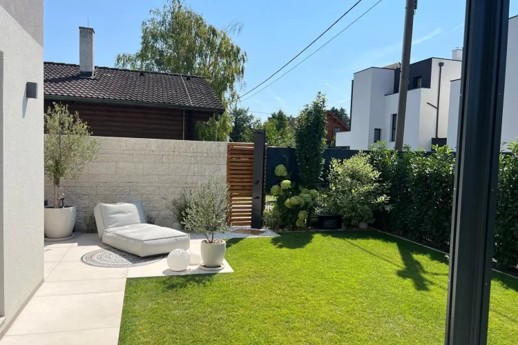 pfingstrosenweg gallery